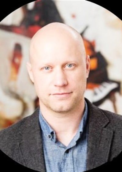Portrait of Alex Tveit, Chief Growth Officer